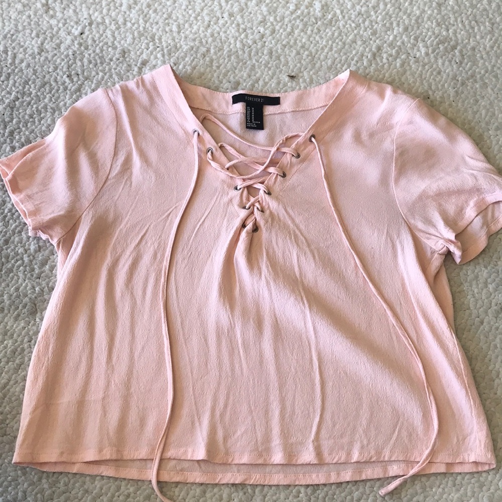Forever 21 cute top to wear